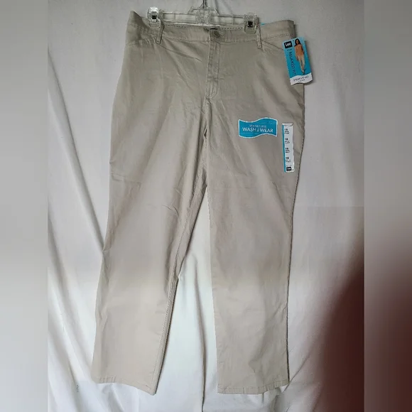 Lee Relaxed Fit Straight Leg Pant - Parchment Lee Relaxed Fit Straight Leg Pant - Parchment